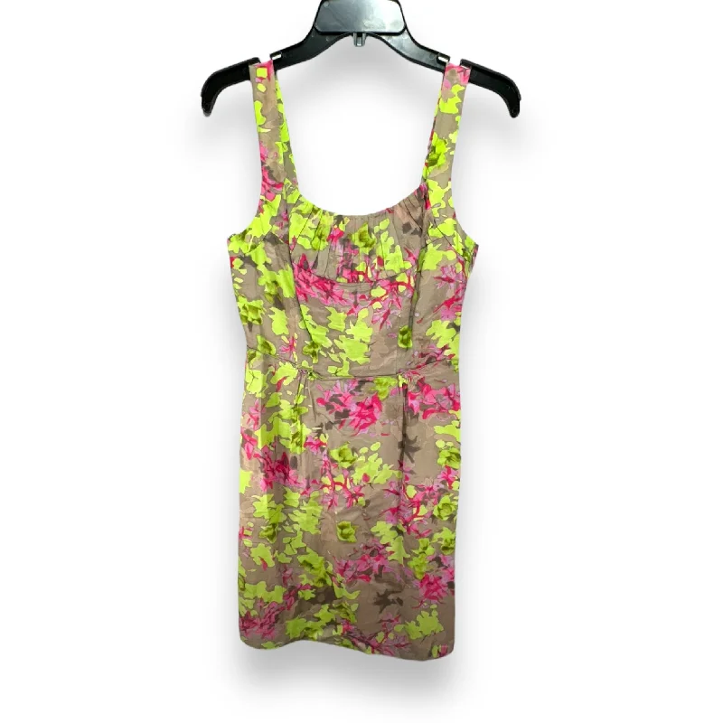 Dress Casual Short By Banana Republic In Floral Print, Size: 2 Must-have floral dresses for this season