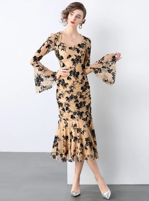 Women Slim Long-sleeved Lace Dress Floral A-line Skirt